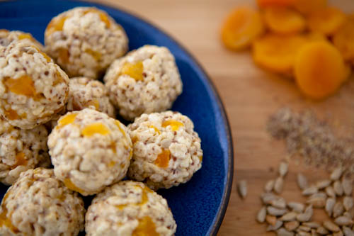 Puffed Rice Snowballs
